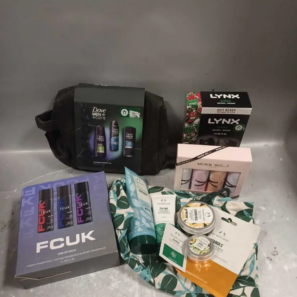 LOT OF 5 ASSORTED COSMETIC BOXSETS TO INCLUDE - LYNX AFRICA BODY DUO - FCUK BODY SPRAY GIFT - DOVE MEN RESTORE WASHBAG ESSENTIALS