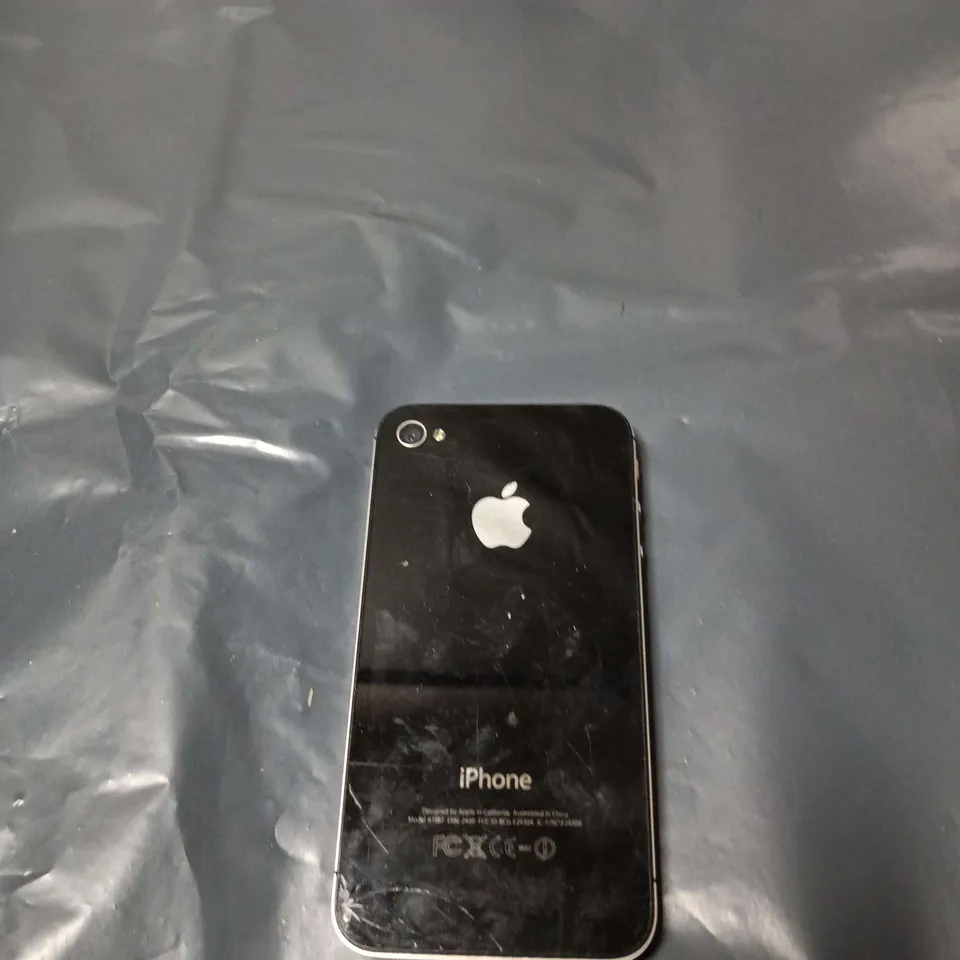 APPLE IPHONE  –  SCREEN & BACK SCRATCHES