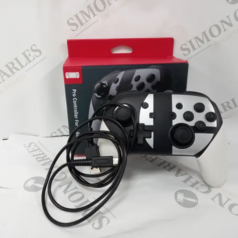 BOXED PRO CONTROLLER FOR N-SWITCH