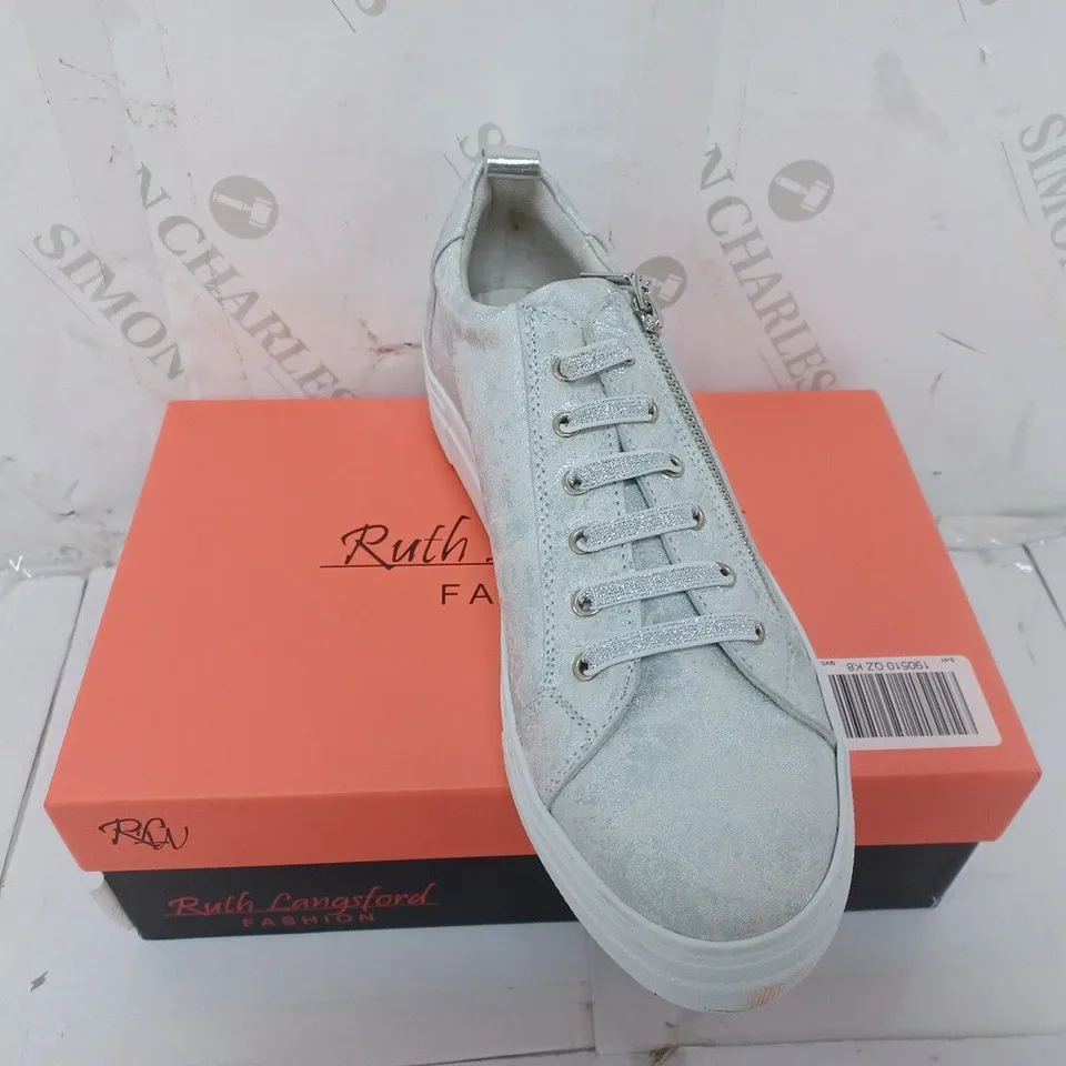 BOXED PAIR OF RUTH LANGSFORD ZIP DETAIL TRAINERS IN SILVER SIZE 8