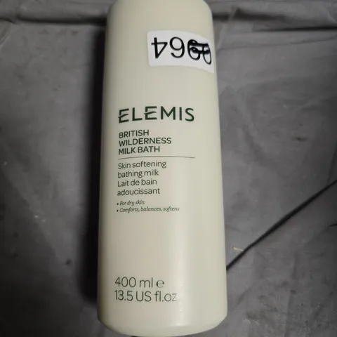 APPROXIMATELY 15 ASSORTED HEALTH AND BEAUTY PRODUCTS INCLUDING ELEMIS MILK BATH , WELLMAN FACE WASH AND FIT KIT MOISTURISER 