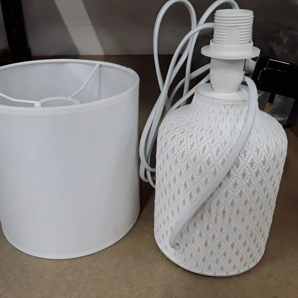 BOXED 32CM TABLE LAMP