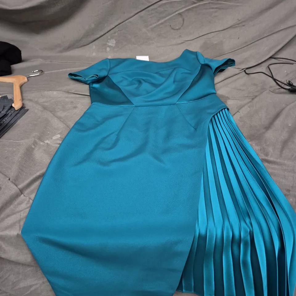 CARL RUIZ TURQUOISE DRESS – 100% POLYESTER – UK SIZE 8 (EU 38) – MADE IN SPAIN