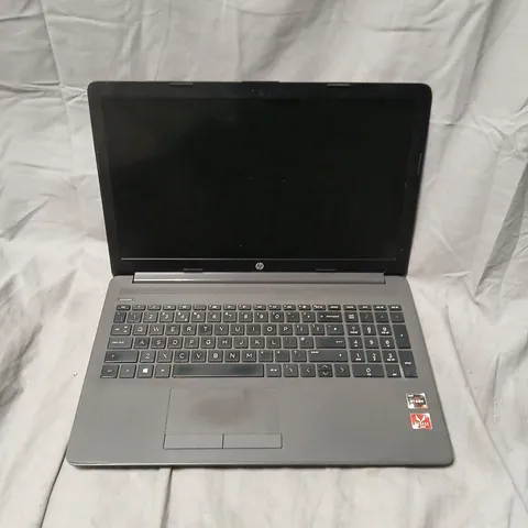 HP 255 G7 LAPTOP