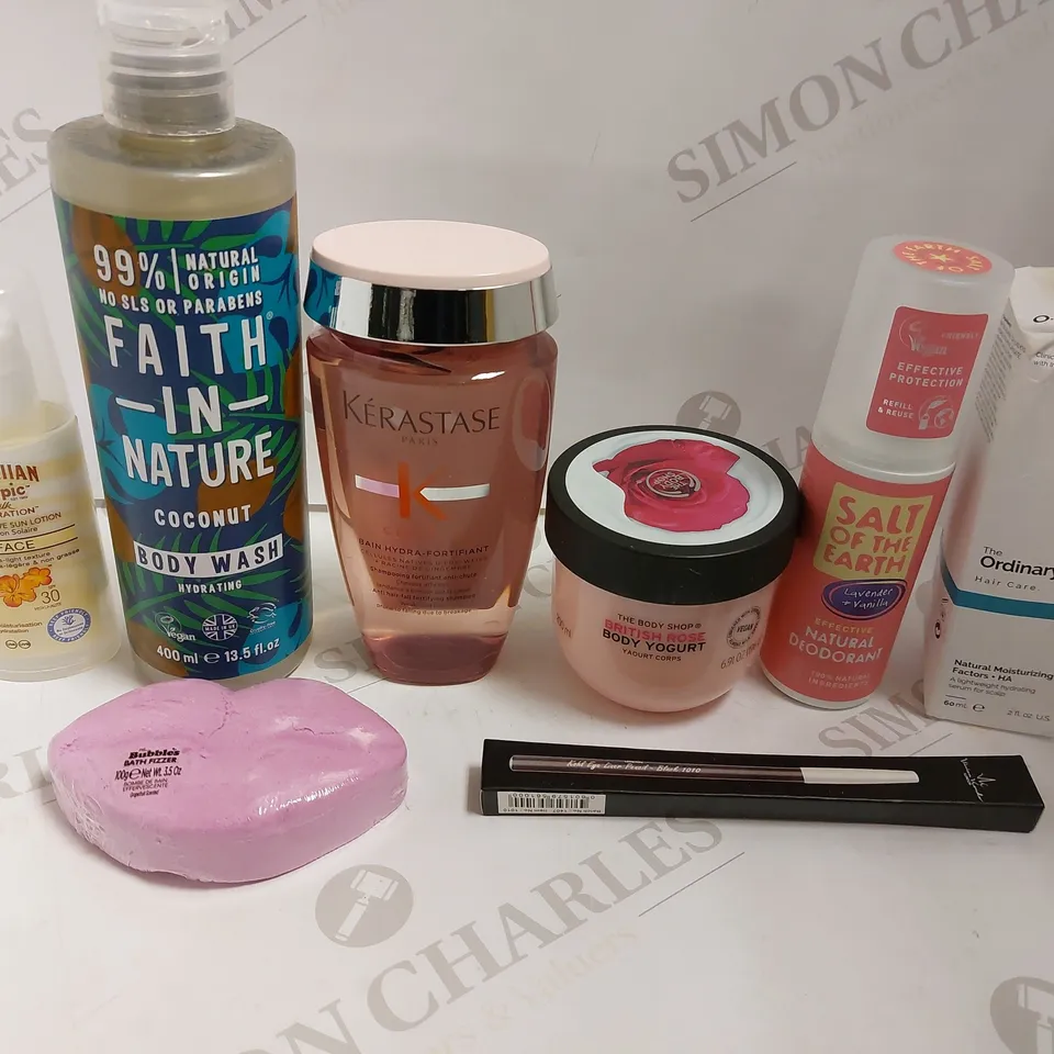 BOX OF APPROX 20 COSMETIC ITEMS TO INCLUDE THE ORDINARY HAIR CARE SERUM, FAITH IN NATURE COCONUT BODY WASH, KERASTASE ANTI HAIR FALL SHAMPOO