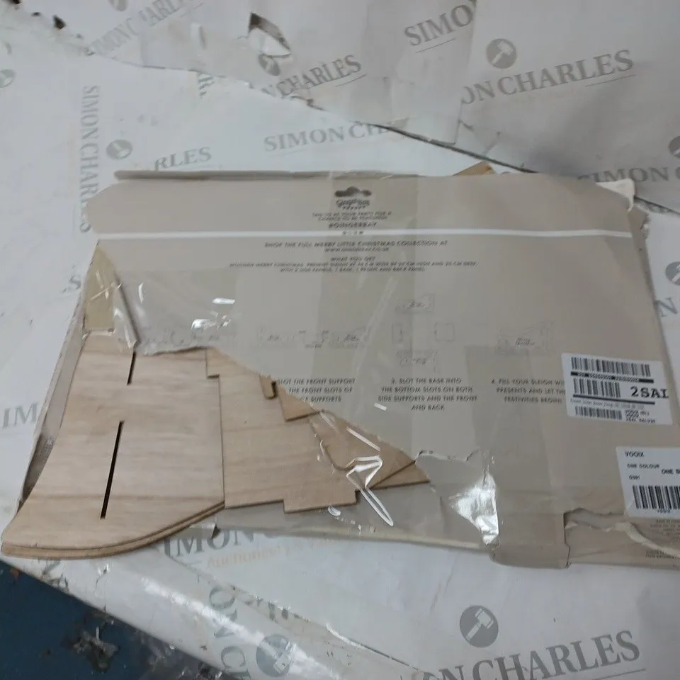 PRESENT HOLDER SLEIGH  RRP £14.99