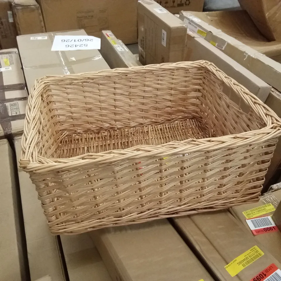 WILLOW WICKER STORAGE BASKET