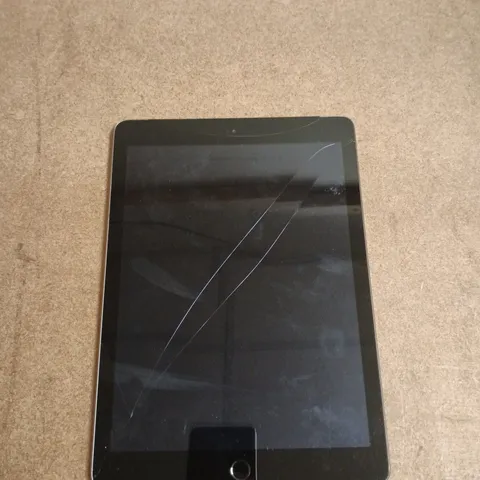 APPLE IPAD 5H GEN - SPACE GREY