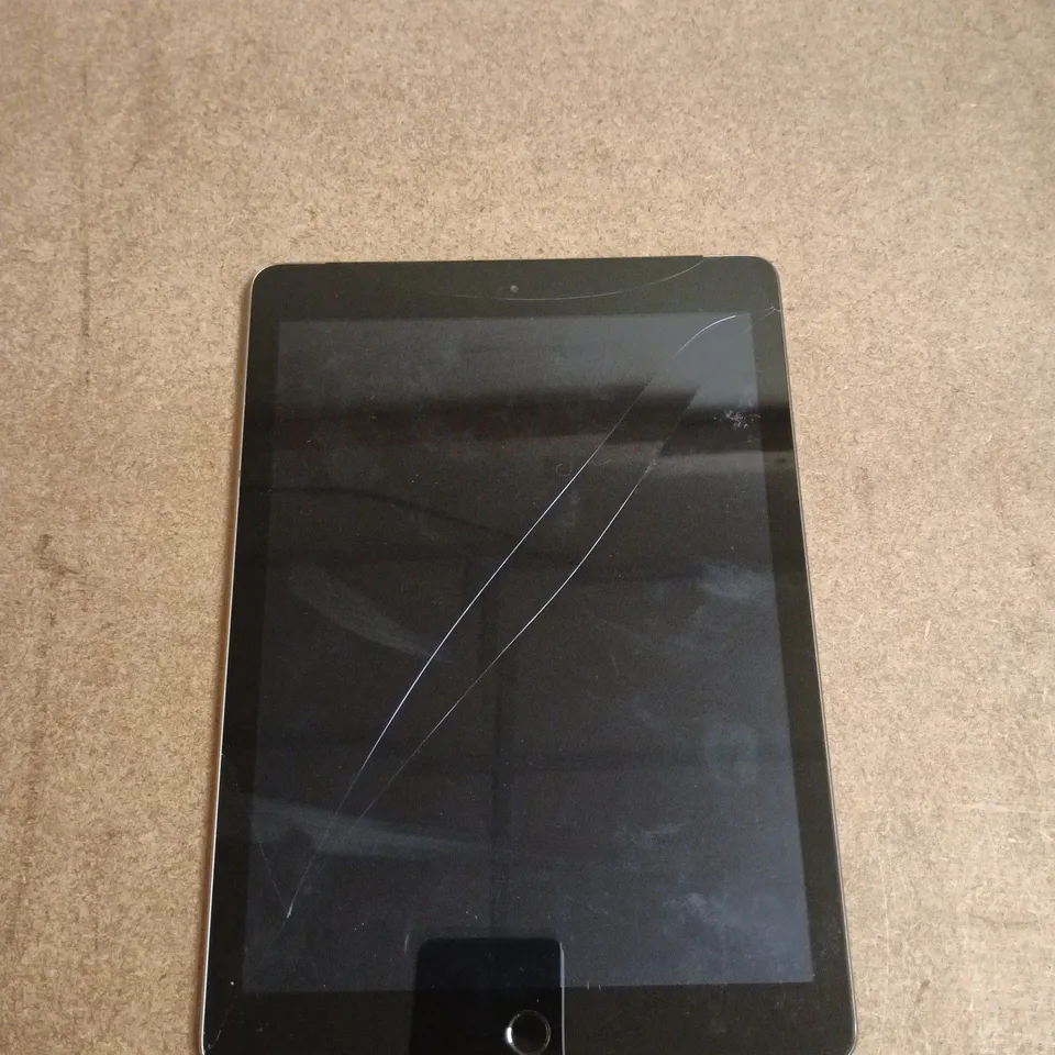 APPLE IPAD 5H GEN - SPACE GREY