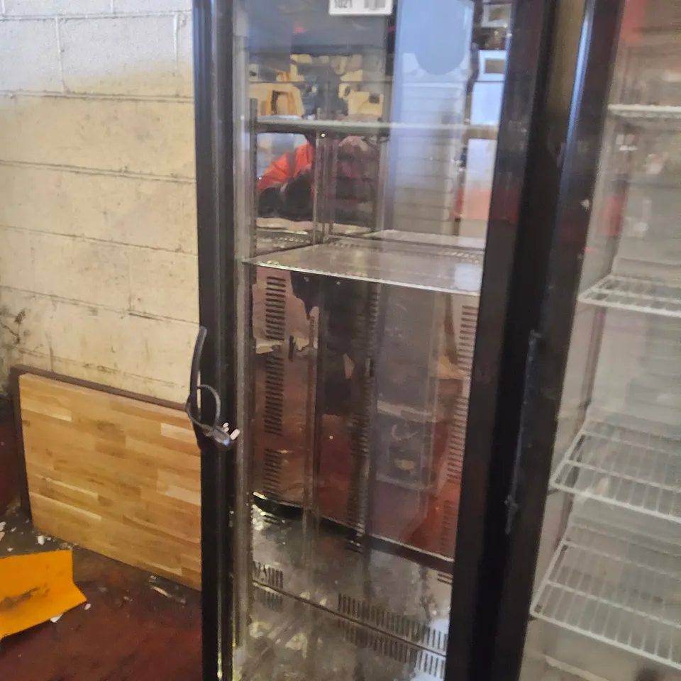 CAPITOL PLATINUM BACK BAR BOLLTLE DISPLAY FRIDGE BLACK