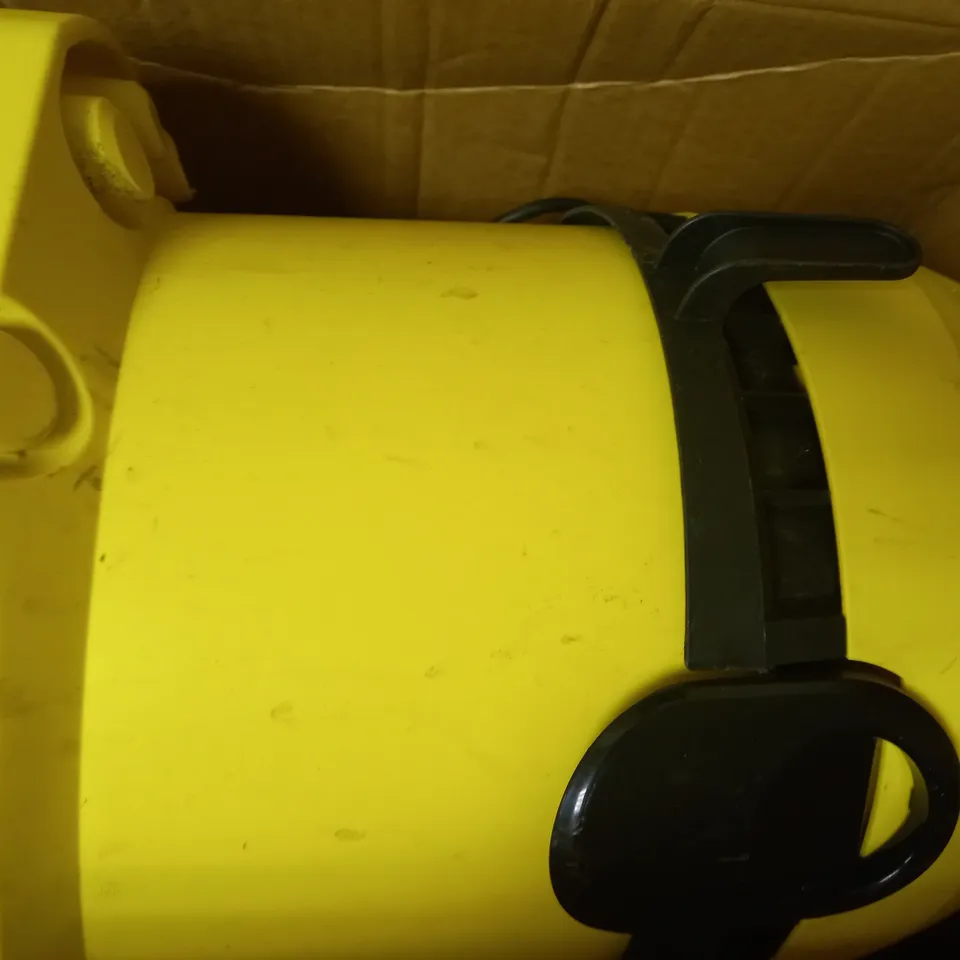 KARCHER WD2 MULTI-PURPOSE VACUUM CLEANER