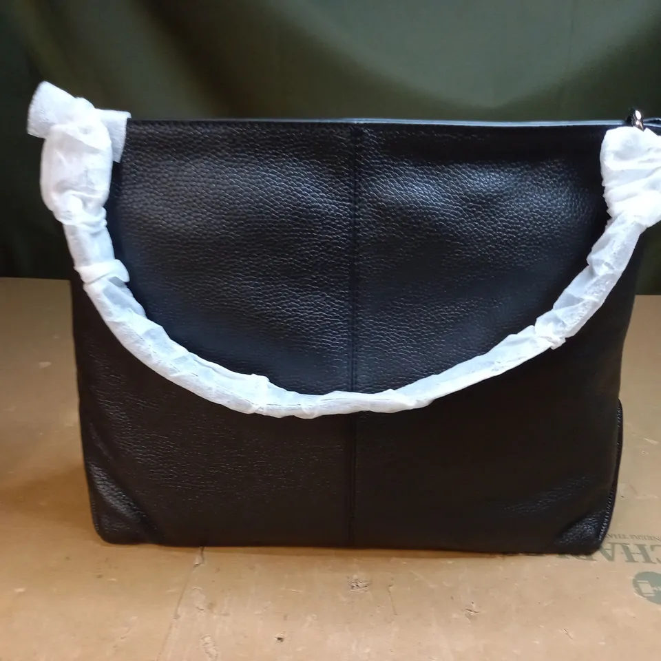 LEATHER MICHAEL KORS HANDBAG