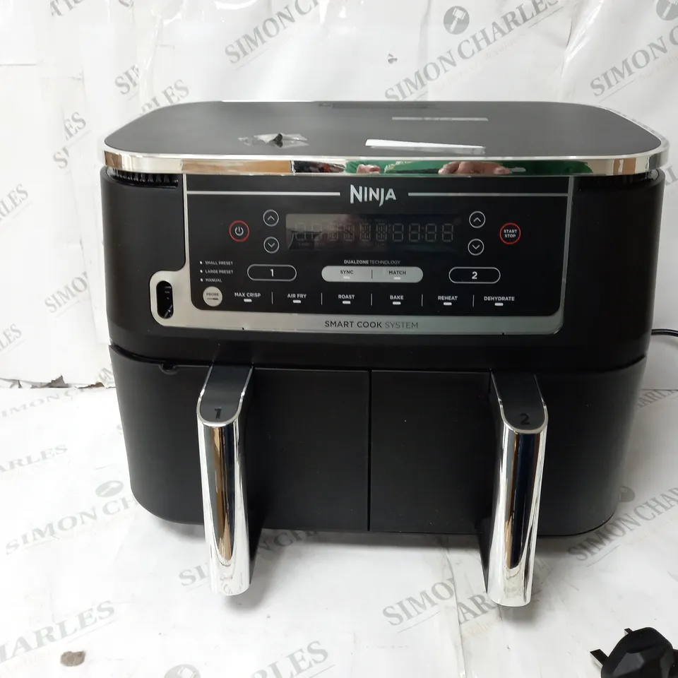 BOXED NINJA FOODI MAX DUAL ZONE 9.5L AIR FRYER AF451UK