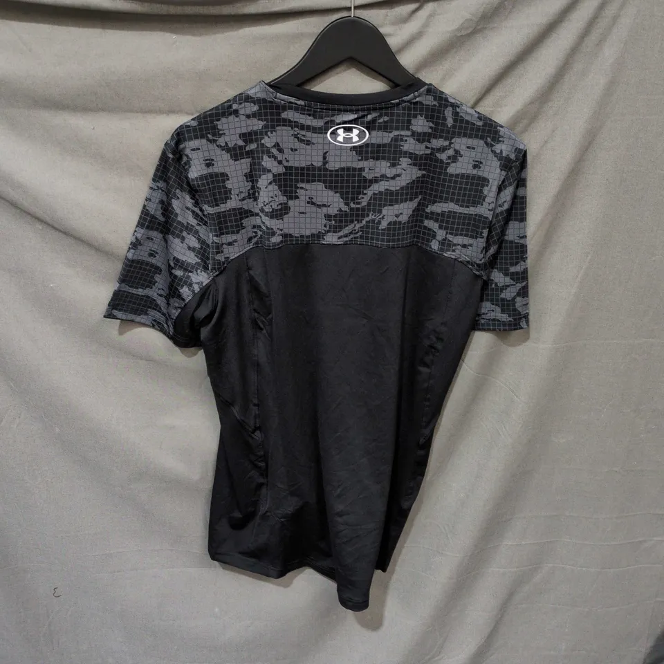 UNDER ARMOUR CAMOUFLAGE T-SHIRT, SIZE M (MEN'S)