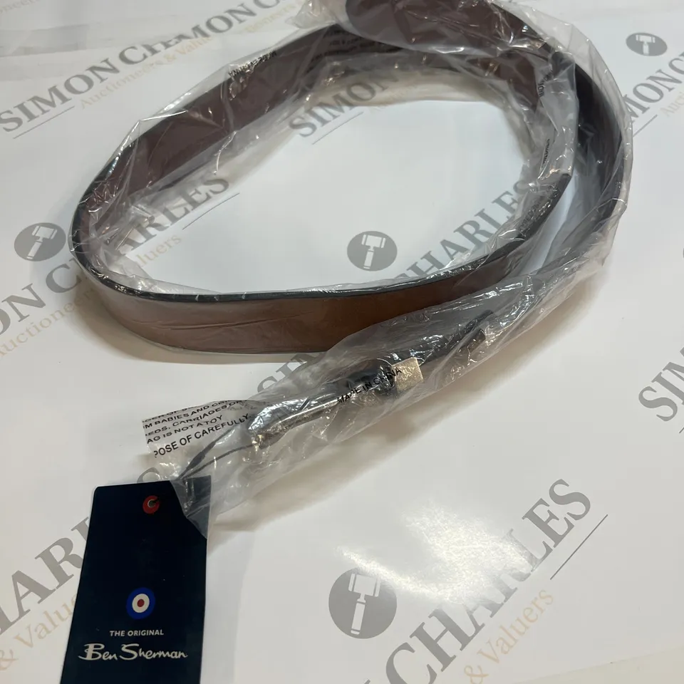 BEN SHERMAN BUCKLED BELT IN BROWN SIZE M