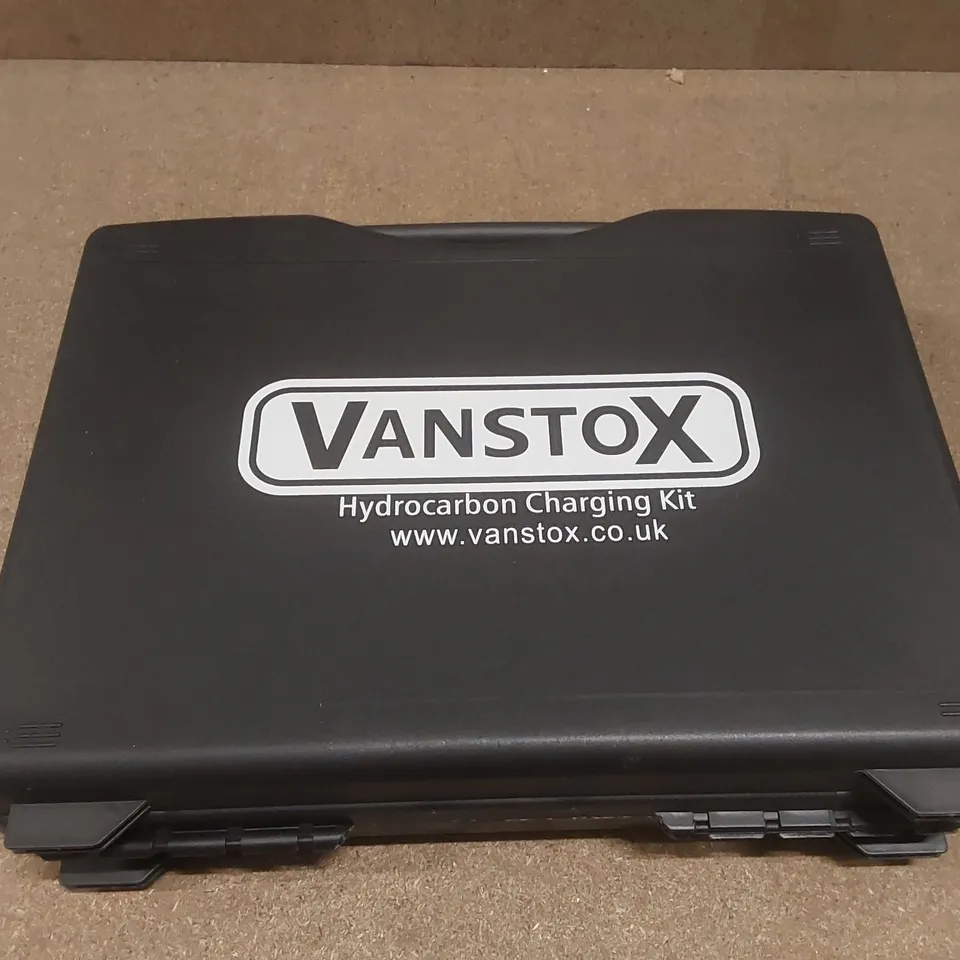 VANSTOX HYDROCARBON CHARGING KIT