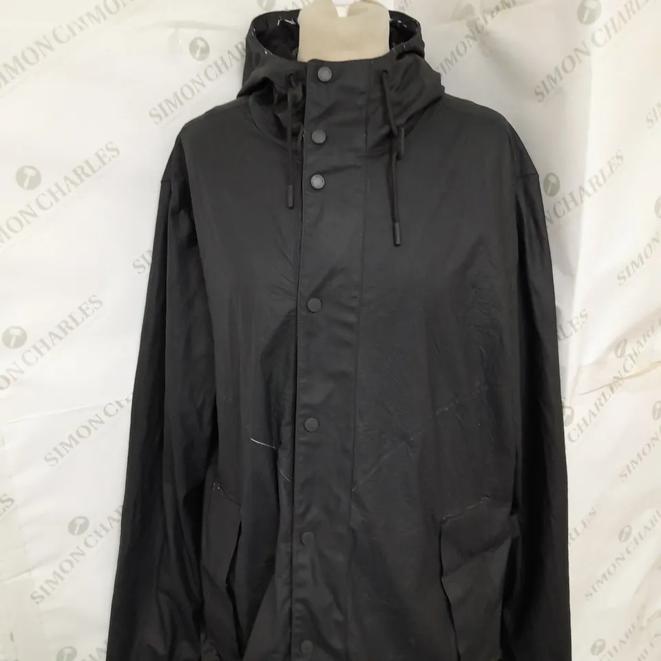 HUNTER ORIGINAL WATERPROOF RAINCOAT IN BLACK SIZE M