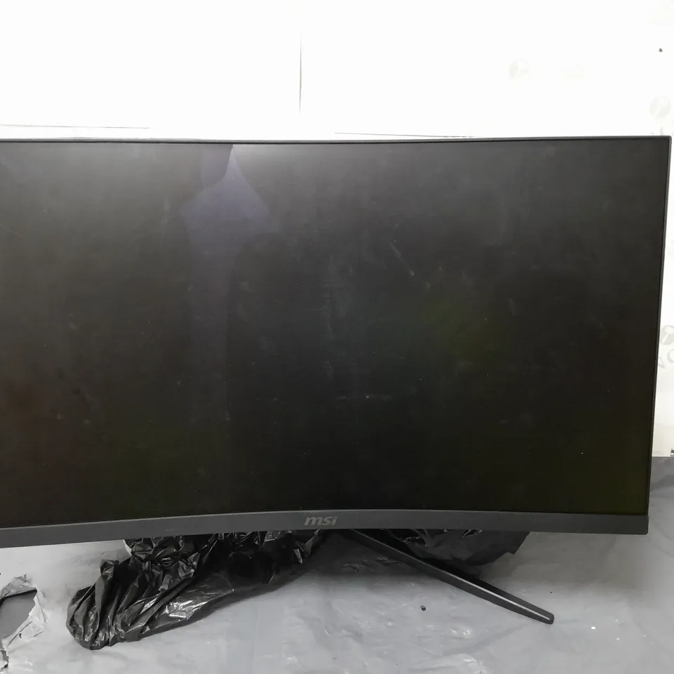 UNBOXED MSI CURVED GAMING PC BLACK - COLLECTION ONLY