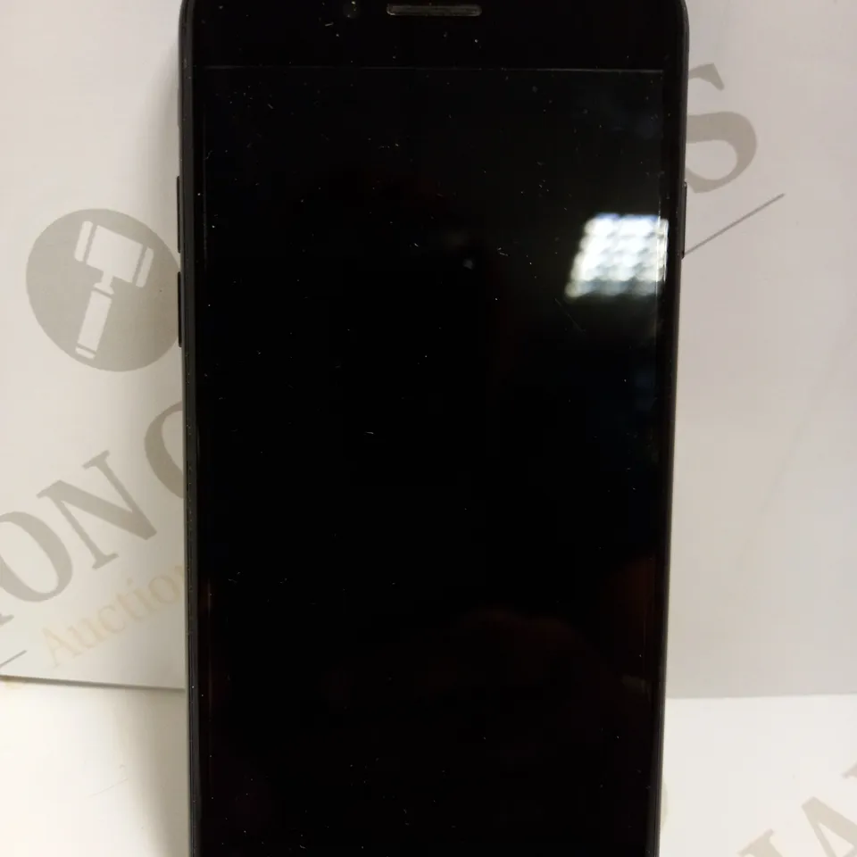 APPLE IPHONE 7 (A1778) - BLACK