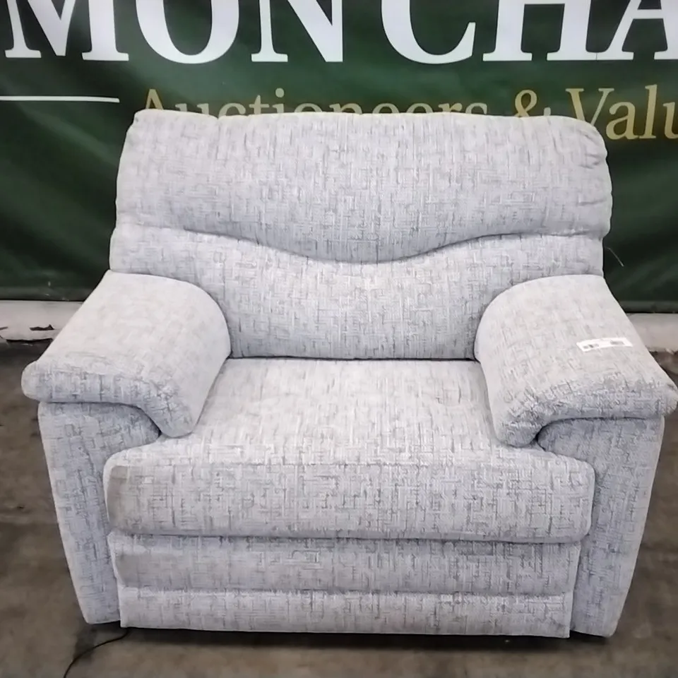 QUALITY BRITISH DESIGNED & MANUFACTURED G PLAN STRATFORD POWER RECLINER SNUGGLER CHAIR HARBOUR SLATE FABRIC