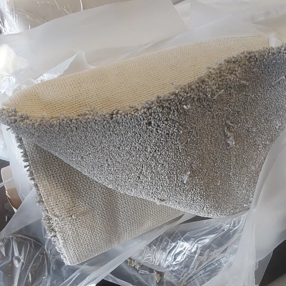 ROLL OF QUALITY FIRST IMPRESSIONS WELL DRESSED CARPET - APPROXIMATELY 3 x 4m