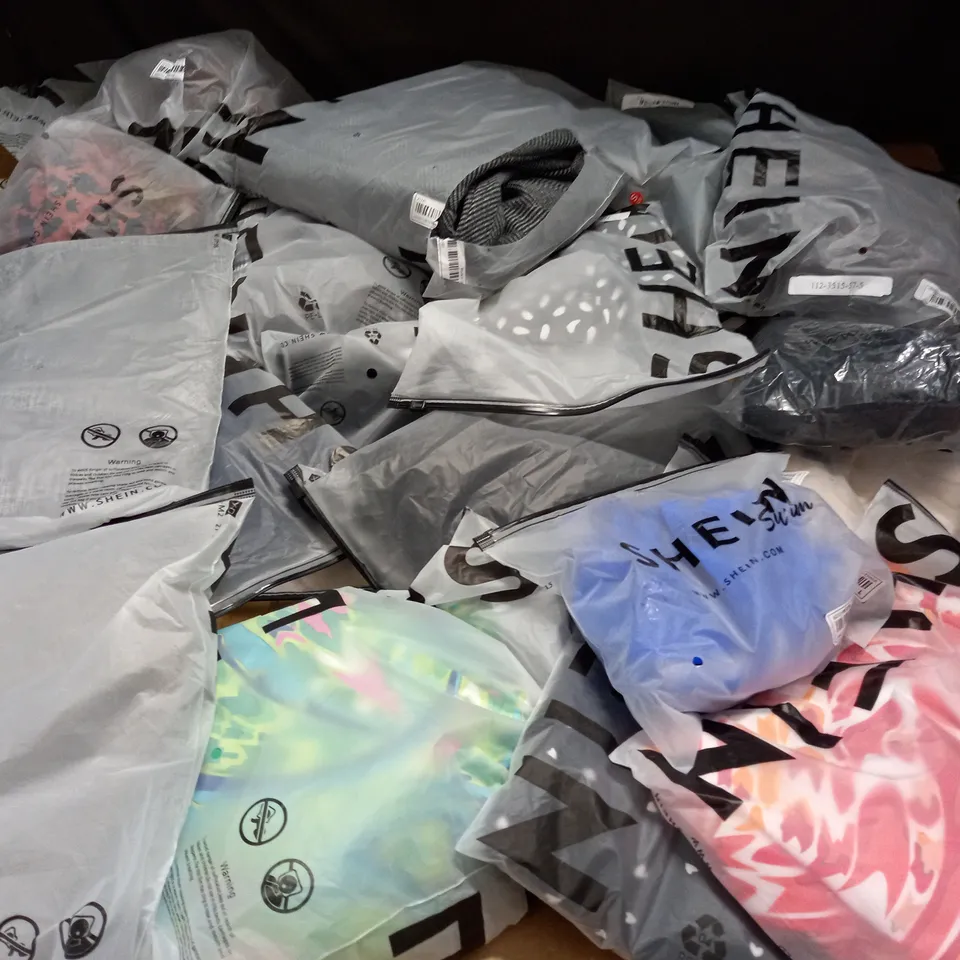 LOT OF 20 ASSORTED BAGGED SHEIN CLOTHING ITEMS IN VARIOUS SIZES