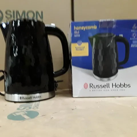 BOXED RUSSEL HOBBS KETTLE 26051