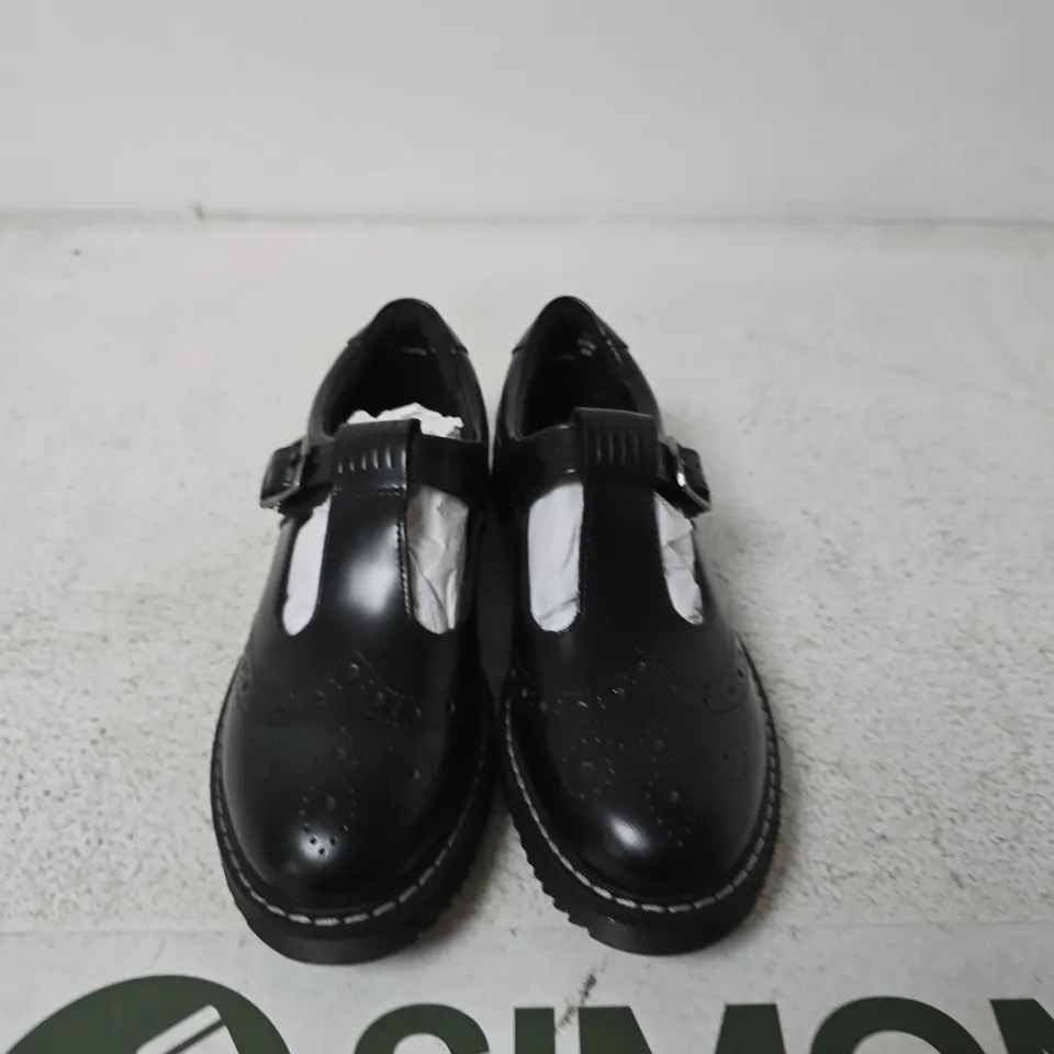 CHILDREN'S BLACK LEATHER MARY JANE SHOES WITH BUCKLE STRAP - SIZE 4M