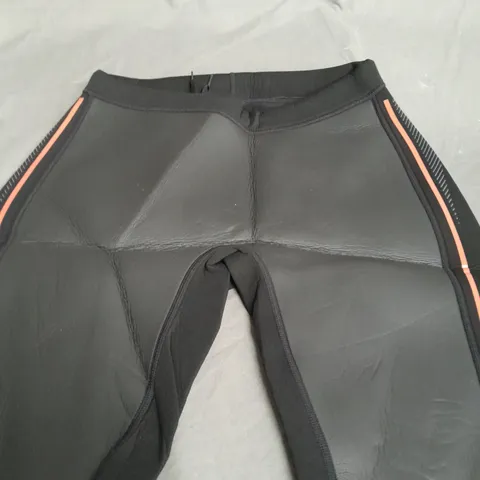 ZONE3 SWIMMING SUIT SHORTS - LARGE