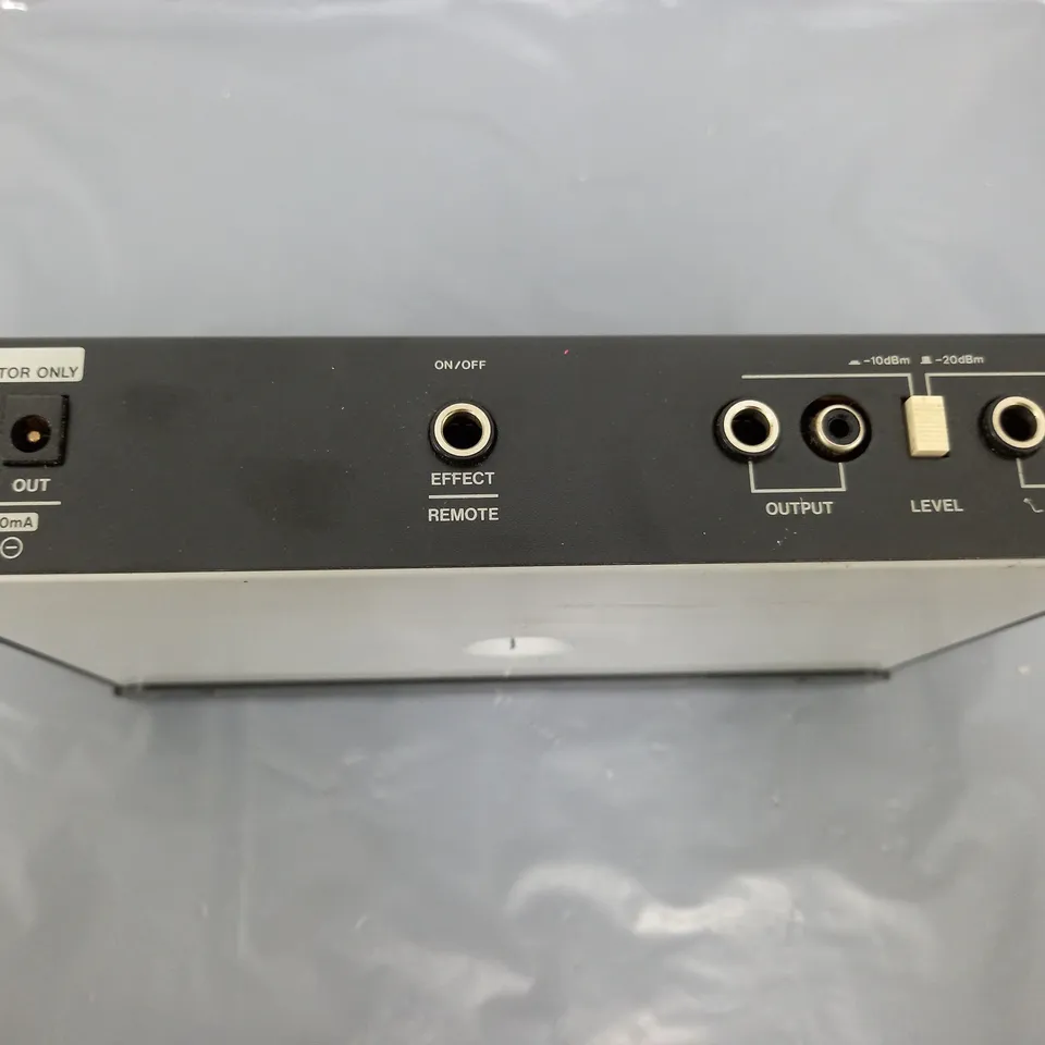 BOSS MICRO RACK SERIES GRAPHIC EQUALIZER RGE-10 