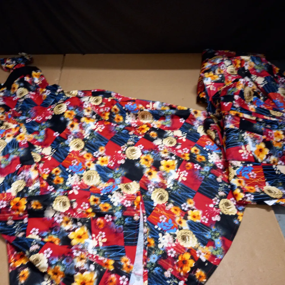 LOT OF 4 HEARTS AND ROSES FLORAL THEMED DRESS - VARIOUS SIZES