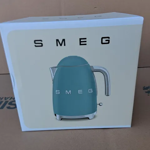 BOXED SMEG KETTLE IN GREEN - KLF03EGMUK