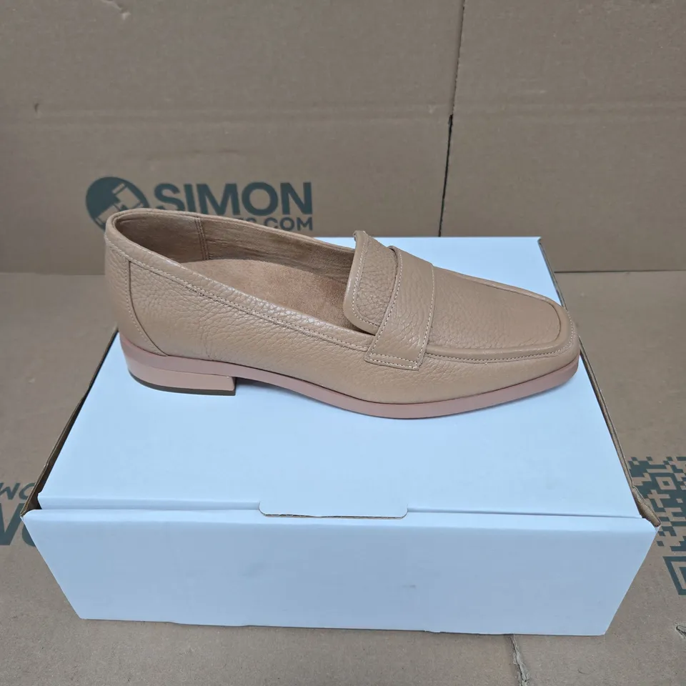 VIONIC WOMEN'S BEIGE PEBBLED LEATHER LOAFERS UK 6 BOXED
