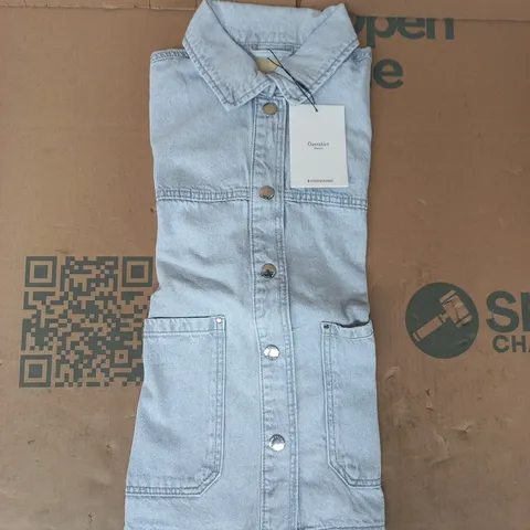 STRADIVARIUS DENIM OVERSHIRT IN PALE BLUE SIZE MEDIUM
