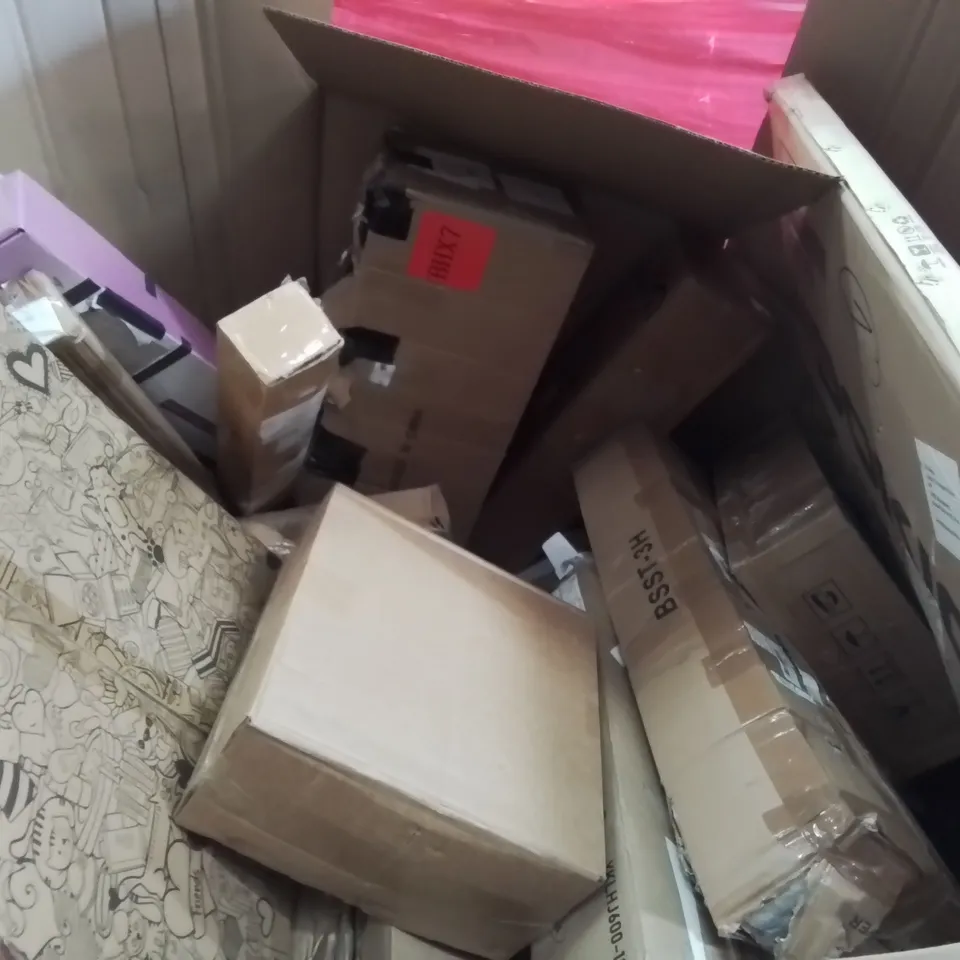 PALLET OF ASSORTED HOUSEHOLD ITEMS TO INCLUDE HUMAN ANATOMY MODEL, SMART HEATER AND SAFETY RAIL
