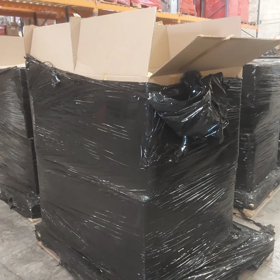 PALLET CONTAINING A VERY LARGE QUANTITY OF ASSORTED EASTER PRODUCTS