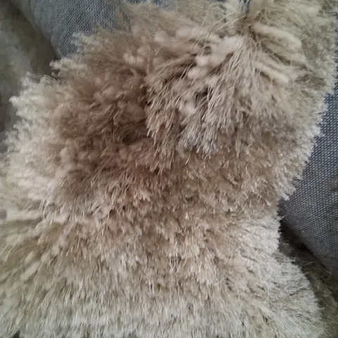 DESIGNER SHAGGY RUG