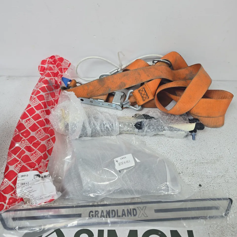 APPROXIMATELY 5 ASSORTED ITEMS INCLUDING A PNEUMATIC SPRING