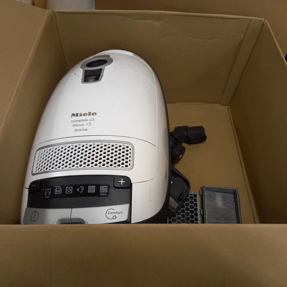 MIELE COMPLETE C3 SILENCE ECOLINE BAGGED VACUUM CLEANER