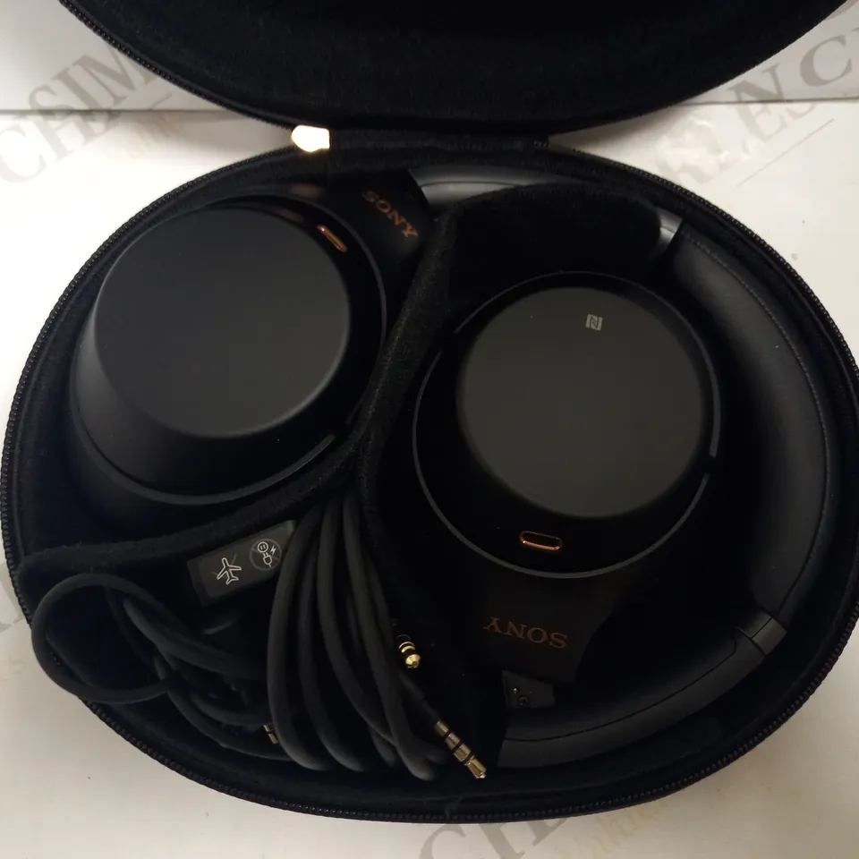 SONY WIRELESS OVER EAR HEADPHONES