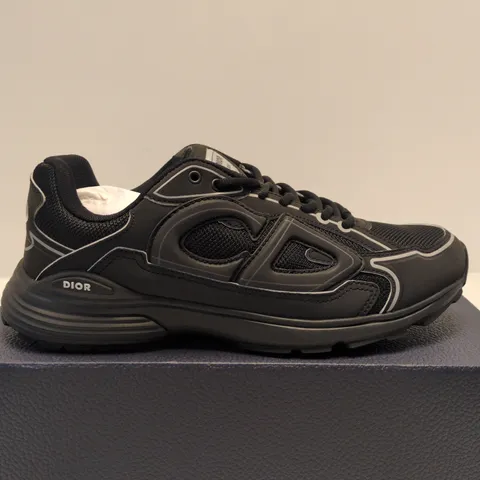 BOXED PAIR OF DIOR B30 MICROFIBER MESH BLACK SNEAKERS β UK 9
