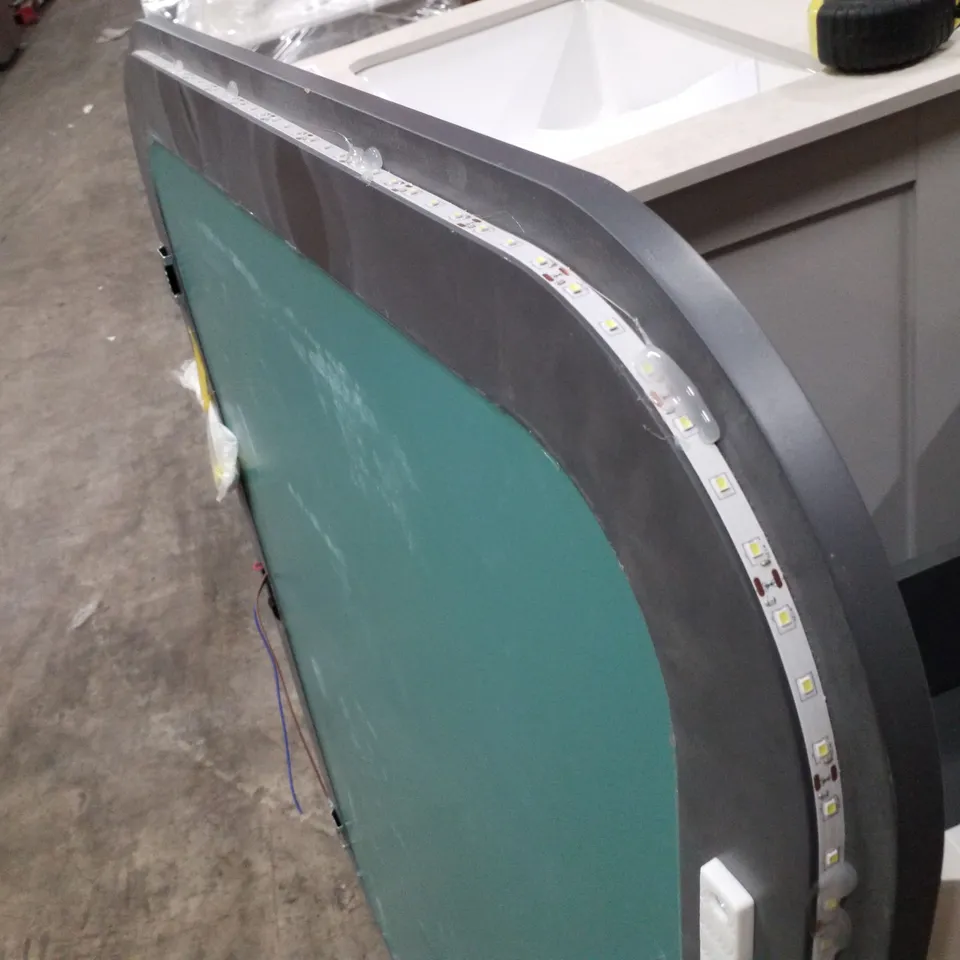 BRAND NEW CURVED RECTANGLER BATHROOM MIRROR WITH LED LIGHTS - 800×1100MM