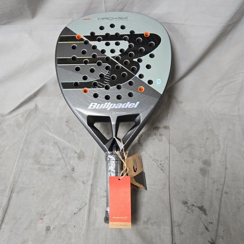 BULLPADEL HACK 04 PADEL RACKET – 360G