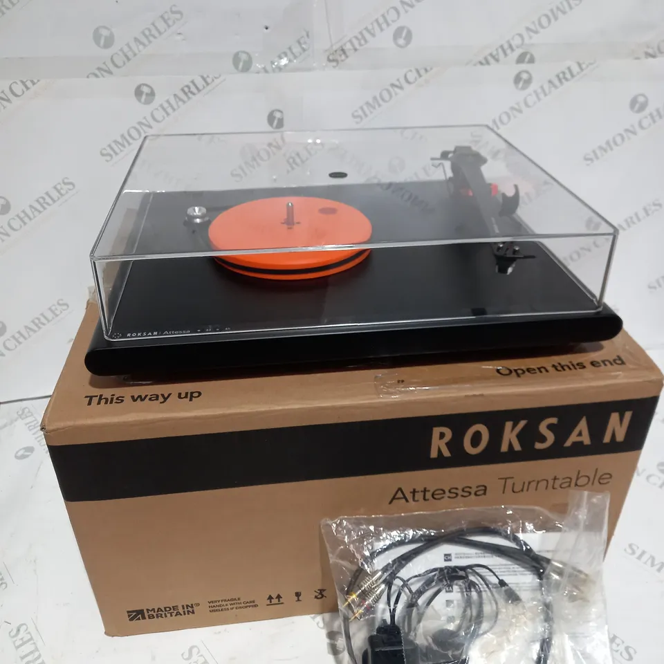 BOXED ROKSAN ATTESSA BLACK TURNTABLE 