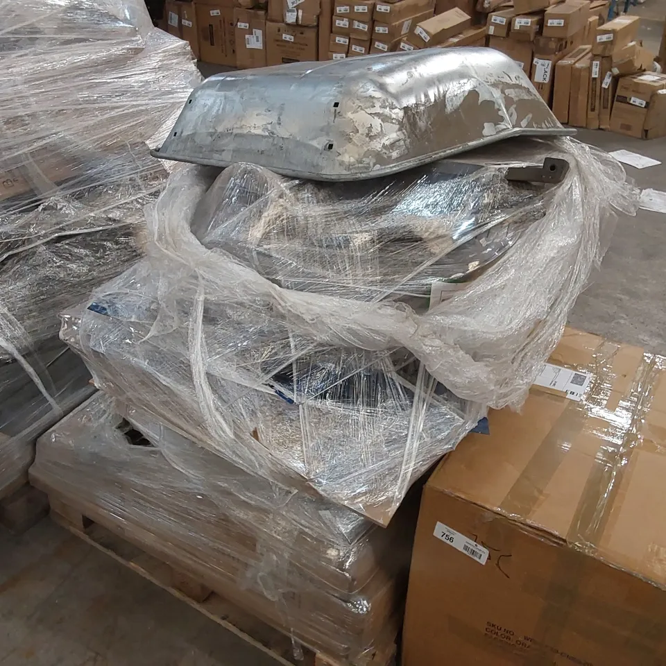 PALLET OF ASSORTED HOMEWARE AND FURNITURE PARTS 