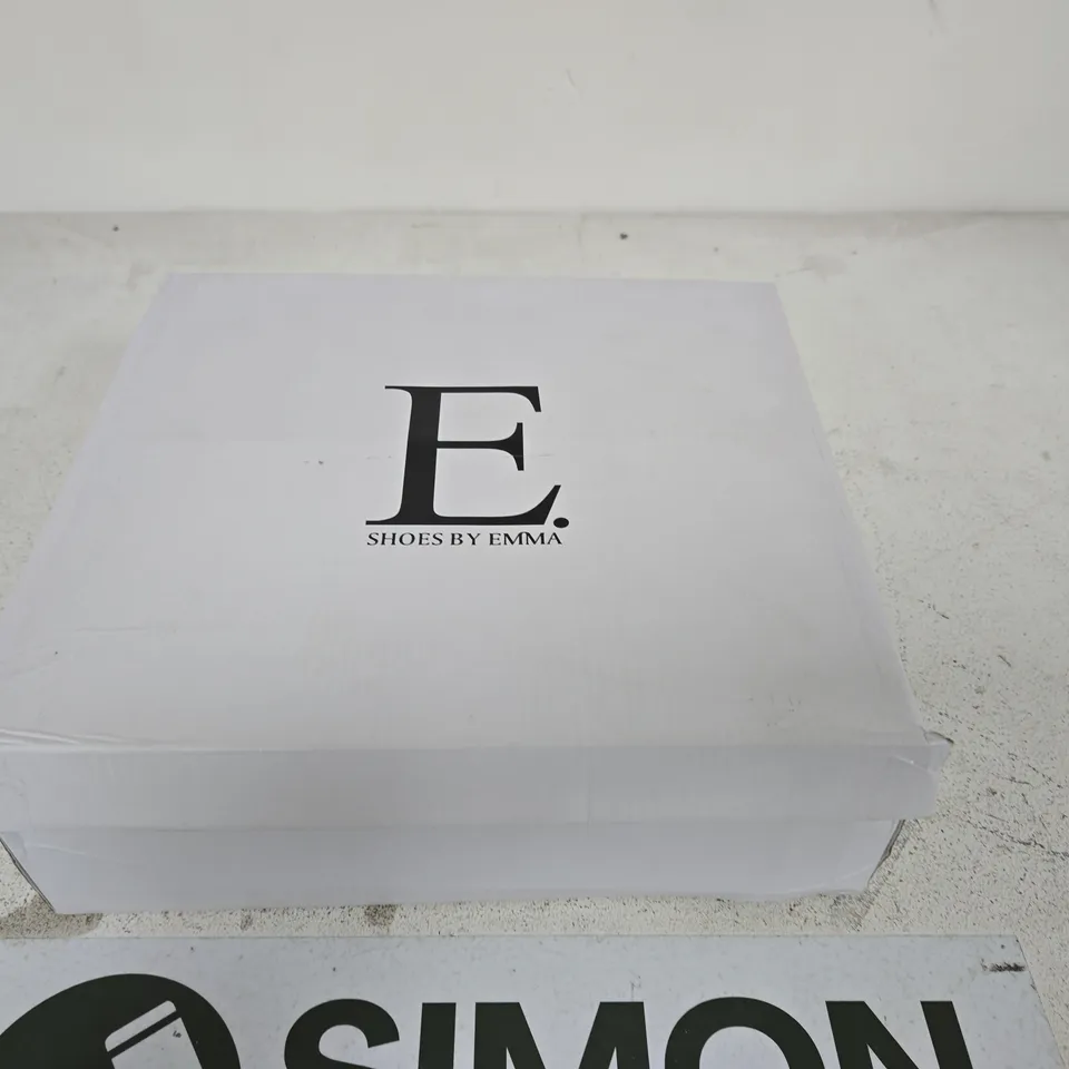 E. Shoes by Emma Stockholm Boots – Black, UK 8