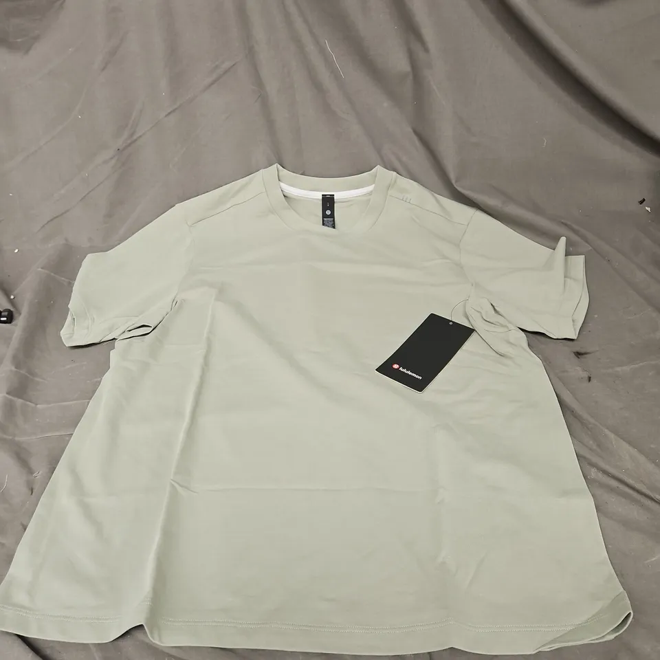 LULULEMON ZEROED IN SHORT SLEEVE TEE IN FOG GREEN SIZE L