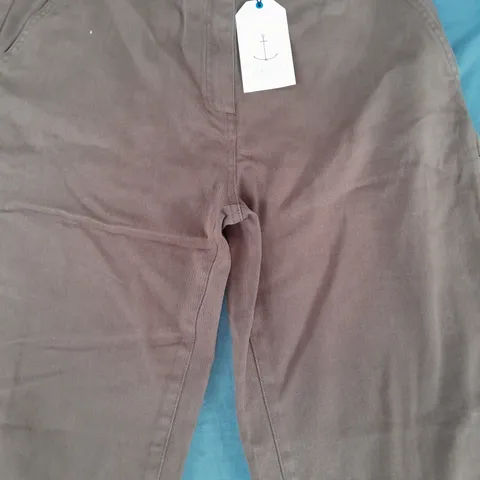 SEASALT CORNWALL CLIF PICNIC TROUSERS IN BROWN SIZE 12
