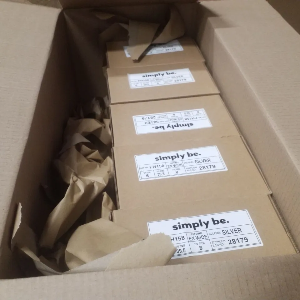 BOX CONTAINING APPROXIMATELY 5 PAIRS OF BRAND NEW SIMPLY BE SILVER DALLAS EX WIDE PENNY LOAFER - SIZE 6