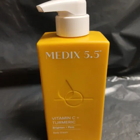MEDIX 5.5 VITAMIN C + TURMERIC DAILY CREAM 